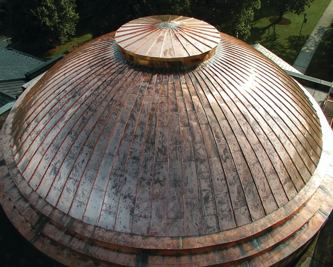 Craftsman Roofing crew installing a new roof in Moscow